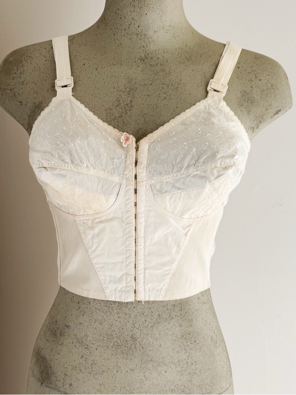 Vintage 1950s Longline Bullet Bra in Ivory